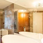 Hotel Restaurant Merlet 4*