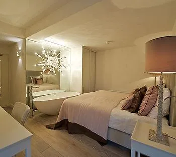 Hotel Restaurant Merlet 4*