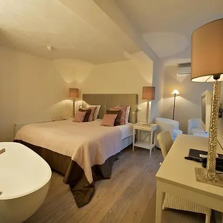 Restaurant Merlet Hotel 4*